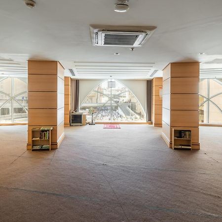 อีลาฟ ออล มาชาเออร์ โฮเต็ล มากกาห์ Hotel Mecca ภายนอก รูปภาพ Interior of the mosque