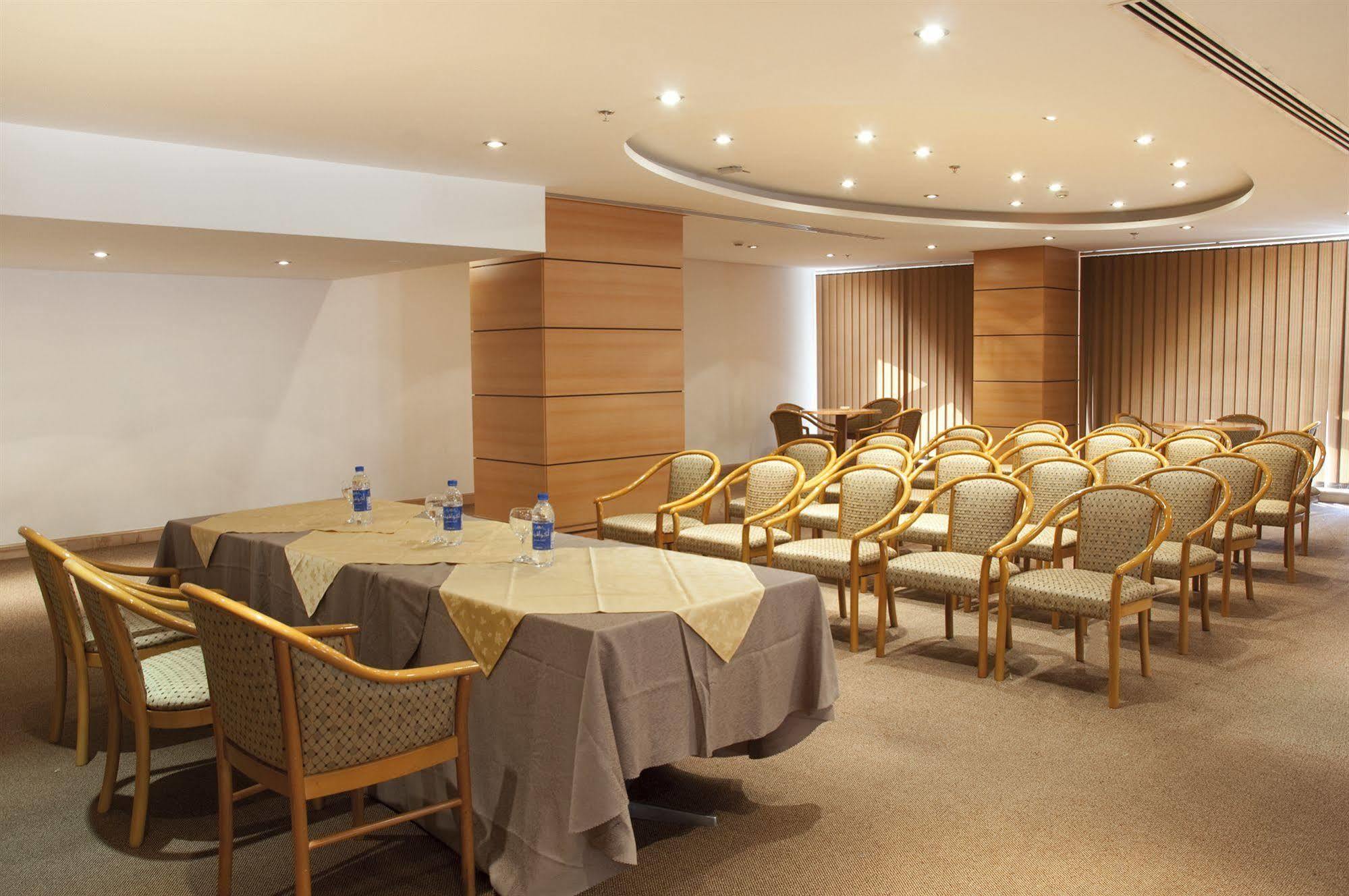 อีลาฟ ออล มาชาเออร์ โฮเต็ล มากกาห์ Hotel Mecca ภายนอก รูปภาพ The meeting room
